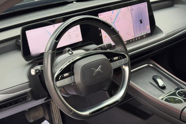 Used XPeng P7 2024 P7i 550 Pro Interior 1