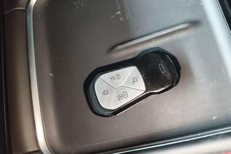 Used XPeng P7 2024 P7i 550 Pro Interior 1