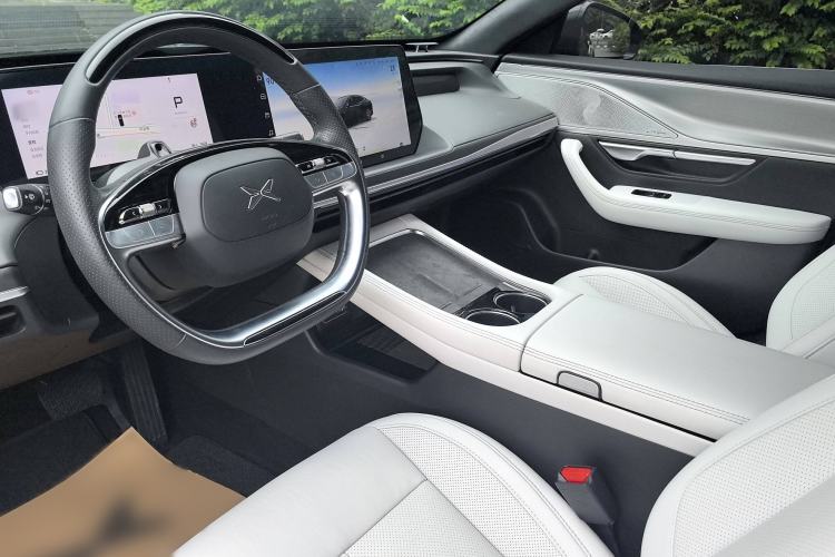 Used XPeng P7 2024 P7i 550 Max Interior 3