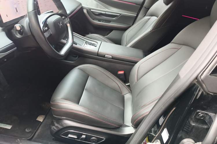 Used XPeng P7 2024 P7i 550 Pro Left Front Seat
