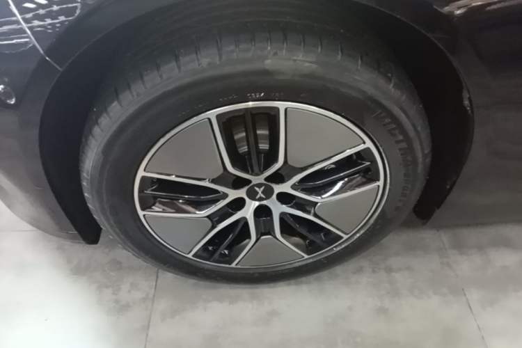 Used XPeng P7 2024 P7i 550 Pro Left Front Wheel Hub