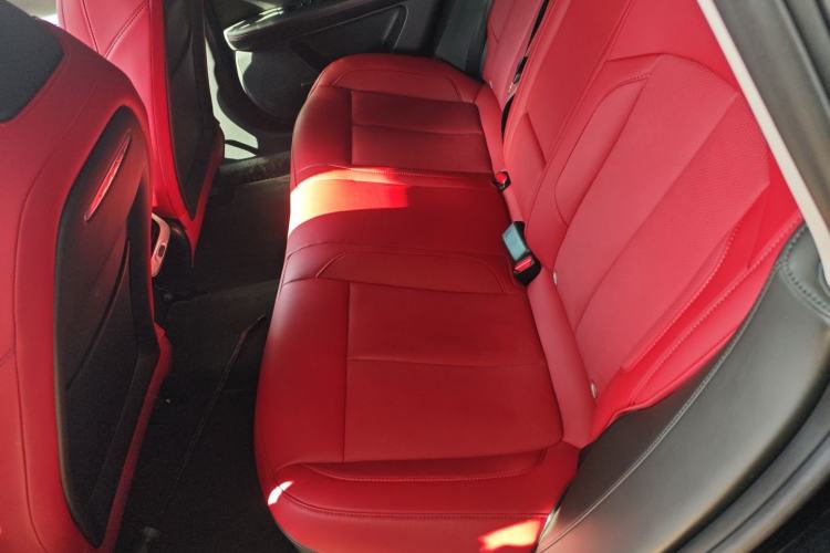 Used XPeng P7 2024 P7i 550 Pro Left Rear Seat