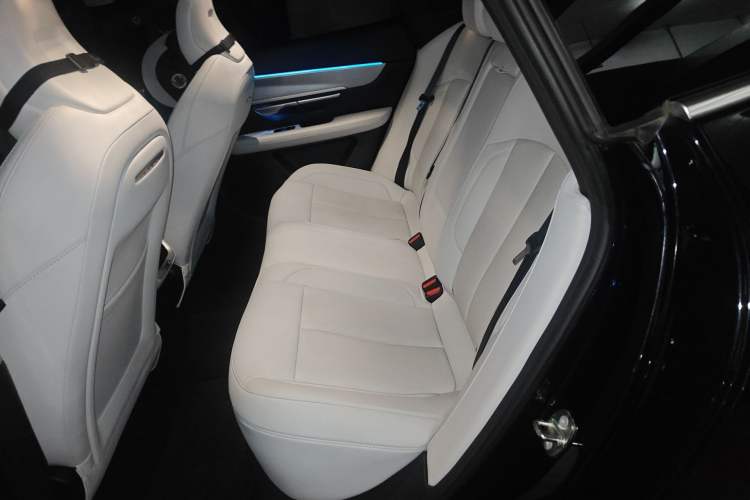 Used XPeng P7 2024 P7i 550 Pro Left Rear Seat