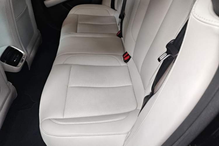 Used XPeng P7 2024 P7i 550 Max Left Rear Seat