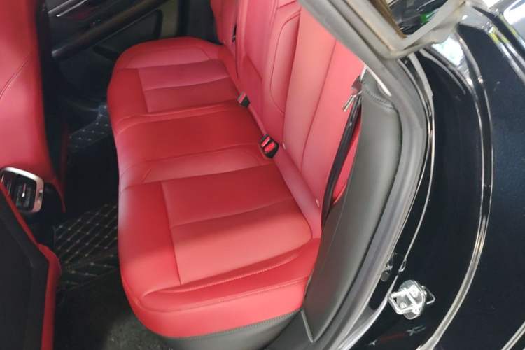 Used XPeng P7 2024 P7i 550 Pro Left Rear Seat