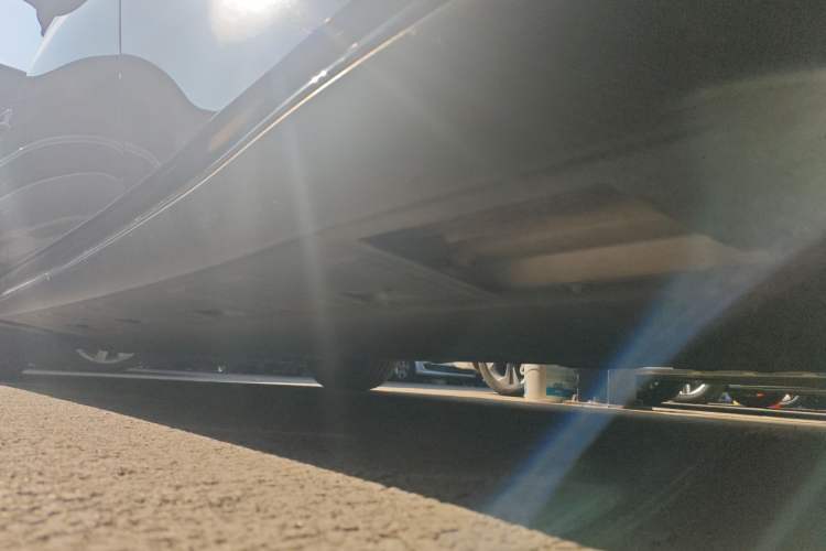 Used XPeng P7 2024 P7i 550 Pro Left Side Sill