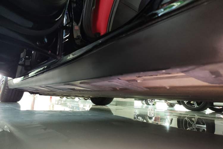 Used XPeng P7 2024 P7i 550 Pro Left Side Sill