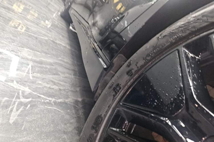 Used XPeng P7 2024 P7i 550 Max Left Side Sill