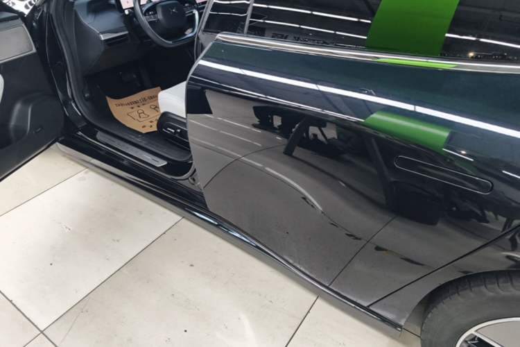 Used XPeng P7 2024 P7i 550 Pro Left Side Sill