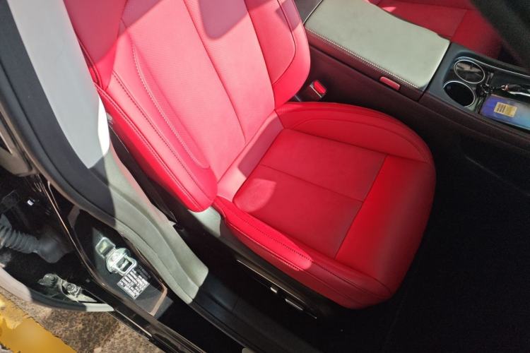 Used XPeng P7 2024 P7i 550 Pro Right Front Seat