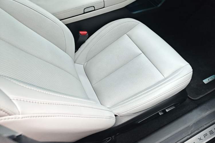 Used XPeng P7 2024 P7i 550 Max Right Front Seat