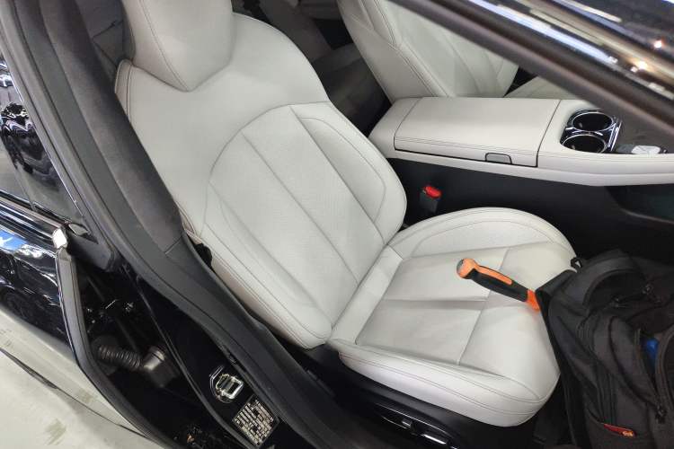 Used XPeng P7 2024 P7i 550 Max Right Front Seat