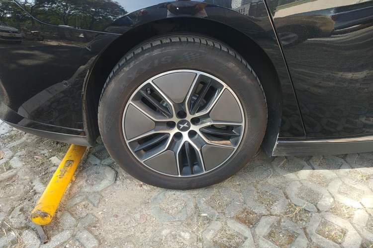 Used XPeng P7 2024 P7i 550 Max Right Rear Wheel Hub
