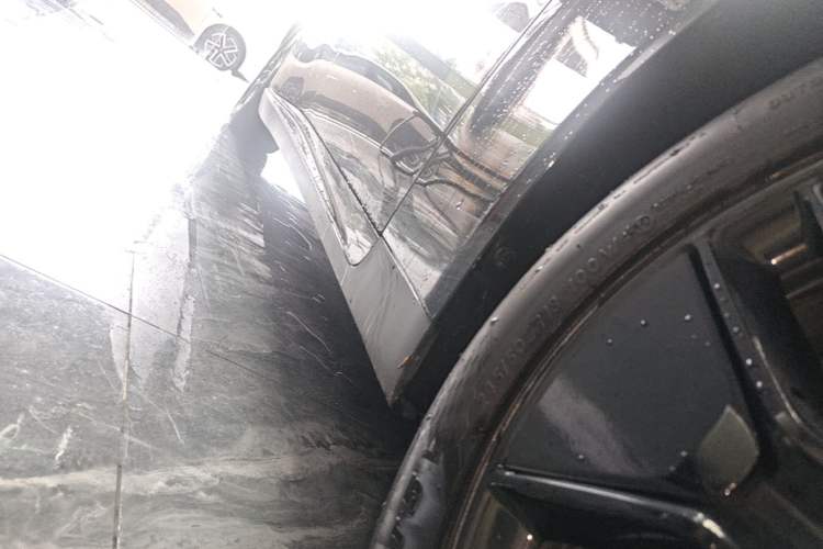 Used XPeng P7 2024 P7i 550 Max Right Side Sill