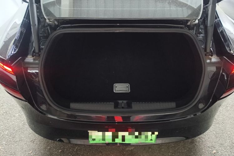Used XPeng P7 2024 P7i 550 Pro Trunk