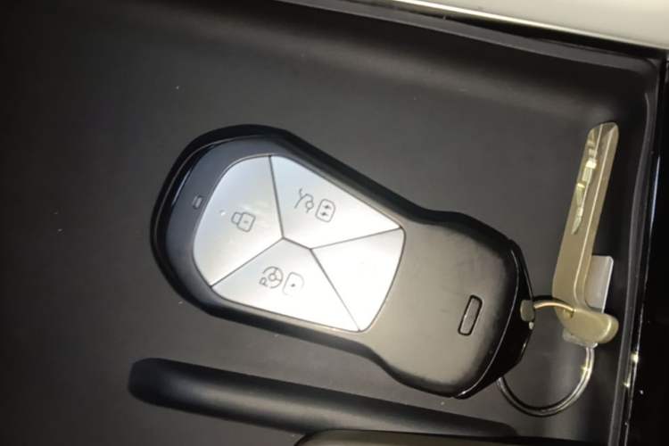 Used XPeng P7 2024 P7i 550 Pro Vehicle Key