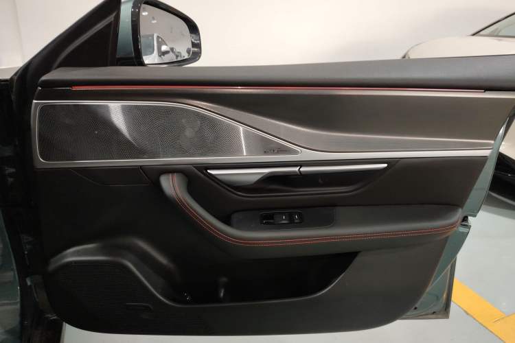 Used XPeng P7 2024 P7i 550 Pro Right Front Door Interior