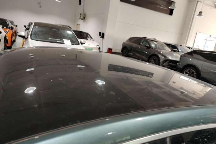 Used XPeng P7 2024 P7i 550 Pro Roof