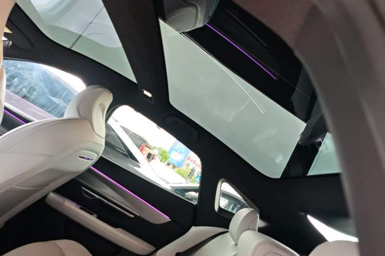 Used XPeng P7 2024 P7i 550 Max Headliner