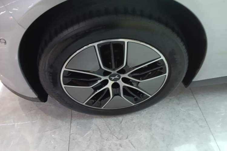 Used XPeng P7 2024 P7i 550 Pro Left Front Wheel Hub