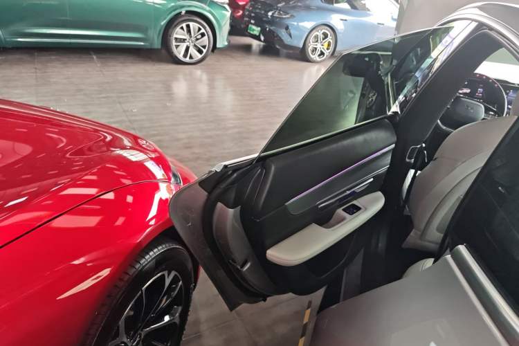 Used XPeng P7 2024 P7i 550 Max Left Rear Door Interior