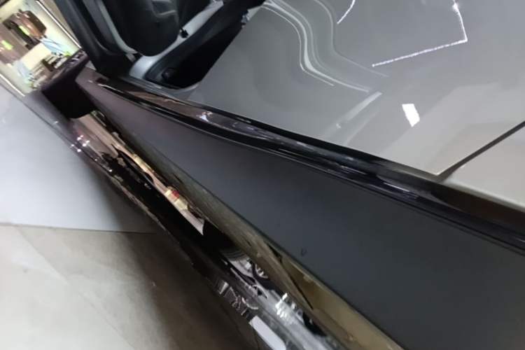 Used XPeng P7 2024 P7i 550 Pro Left Side Sill