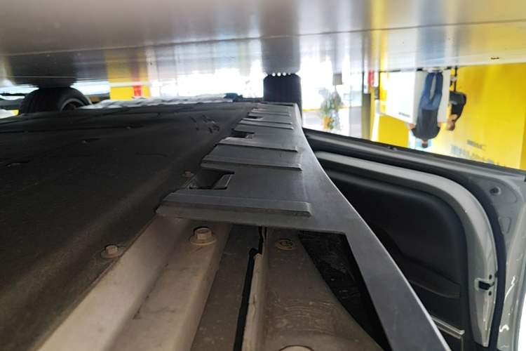 Used XPeng P7 2024 P7i 550 Pro Left Side Sill