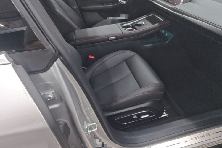 Used XPeng P7 2024 P7i 550 Pro Right Front Seat