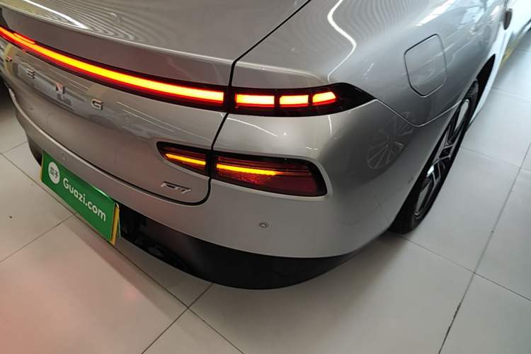Used XPeng P7 2024 P7i 550 Pro Right Rear Taillight