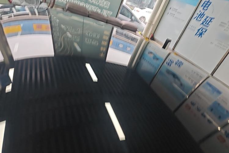 Used XPeng P7 2024 P7i 550 Max Roof