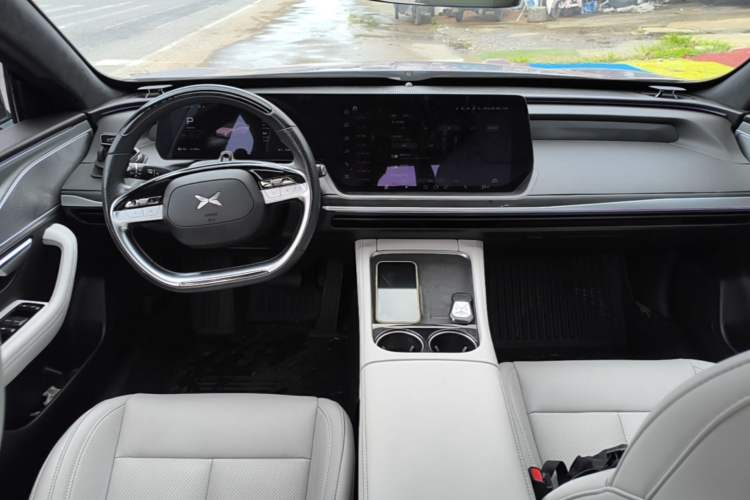 Used XPeng P7 2024 P7i 702 Max Pengyi Edition Center Console