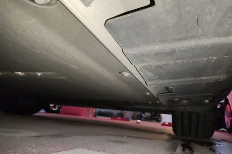 Used XPeng P7 2024 P7i 702 Max Pengyi Edition Chassis Rear Left