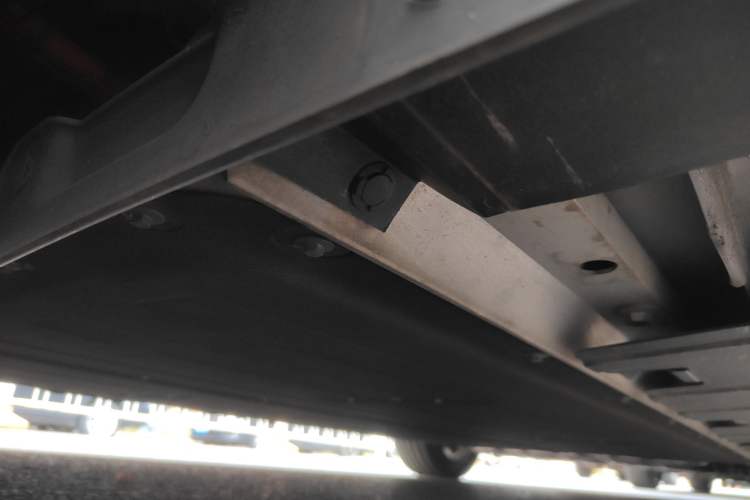 Used XPeng P7 2024 P7i 702 Max Pengyi Edition Chassis Rear Right