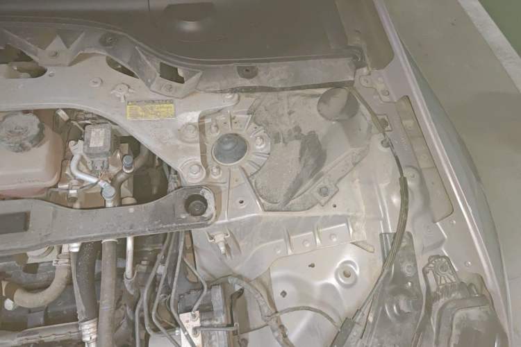 Used XPeng P7 2024 P7i 702 Max Pengyi Edition Engine Bay Left