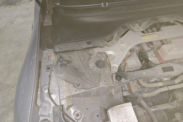 Used XPeng P7 2024 P7i 702 Max Pengyi Edition Engine Bay Right
