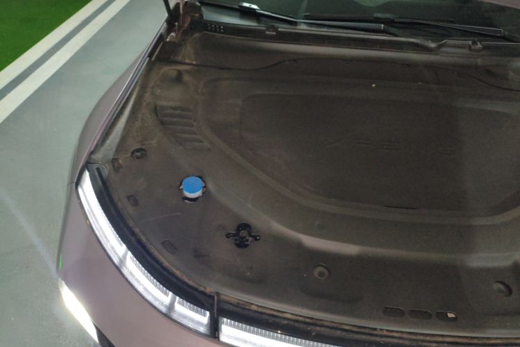 Used XPeng P7 2024 P7i 550 Max Engine Bay Right