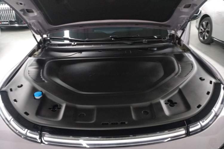 Used XPeng P7 2024 P7i 702 Max Pengyi Edition Engine Bay