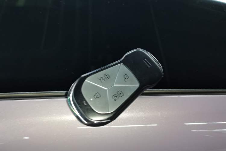 Used XPeng P7 2024 P7i 702 Max Pengyi Edition Interior 1