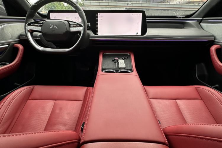 Used XPeng P7 2024 P7i 550 Max Interior 2