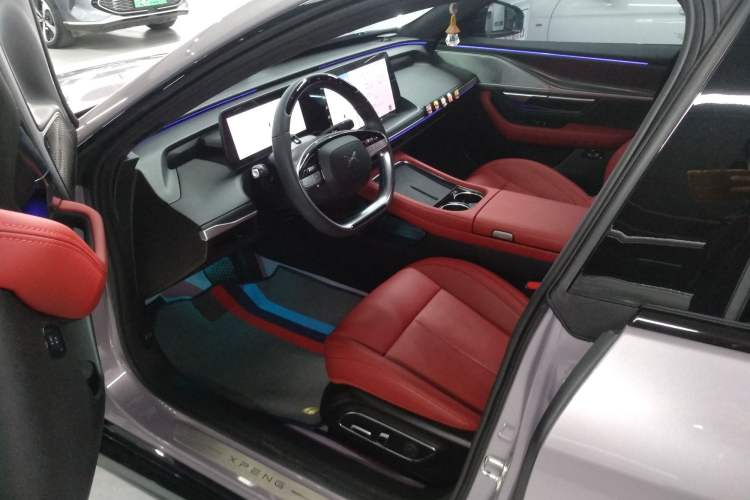 Used XPeng P7 2024 P7i 702 Max Pengyi Edition Interior 3