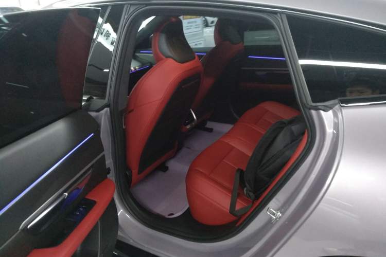 Used XPeng P7 2024 P7i 702 Max Pengyi Edition Interior 4