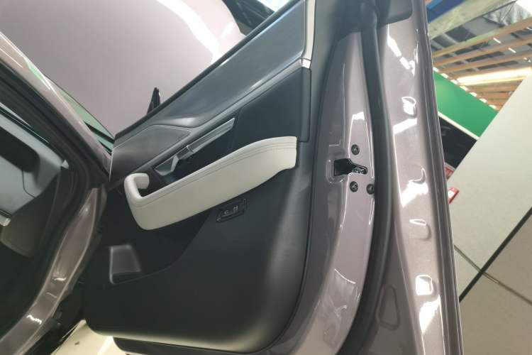 Used XPeng P7 2024 P7i 702 Max Pengyi Edition Interior 5