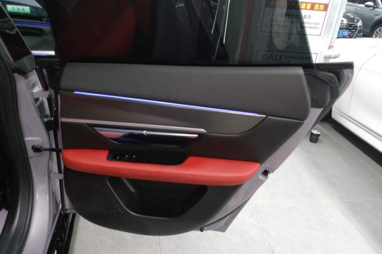 Used XPeng P7 2024 P7i 702 Max Pengyi Edition Interior 6