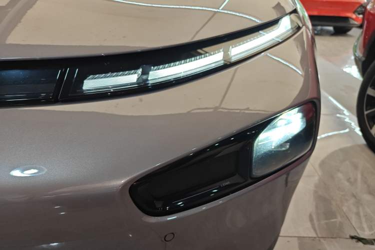 Used XPeng P7 2024 P7i 702 Max Pengyi Edition Left Front Headlight