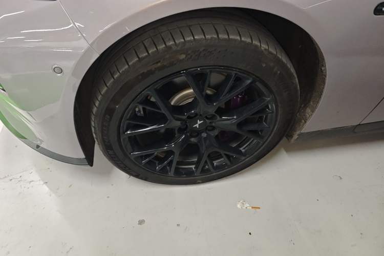 Used XPeng P7 2024 P7i 702 Max Pengyi Edition Left Front Wheel Hub