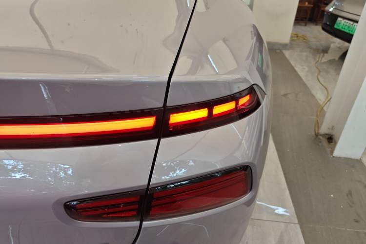 Used XPeng P7 2024 P7i 702 Max Pengyi Edition Right Rear Taillight