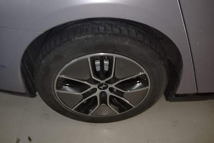 Used XPeng P7 2024 P7i 550 Max Right Rear Wheel Hub