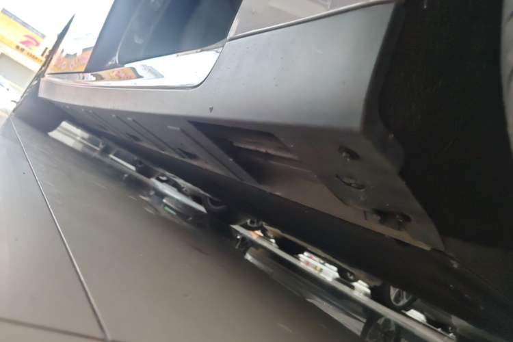 Used XPeng P7 2024 P7i 702 Max Pengyi Edition Right Side Sill