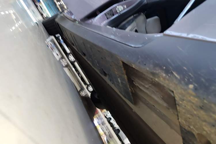 Used XPeng P7 2024 P7i 702 Max Pengyi Edition Right Side Sill