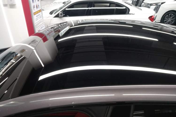 Used XPeng P7 2024 P7i 702 Max Pengyi Edition Roof